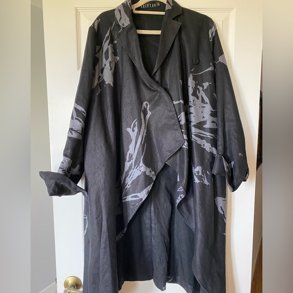 Peachoo + Krejberg linen overcoat poncho - Picture 4 of 9